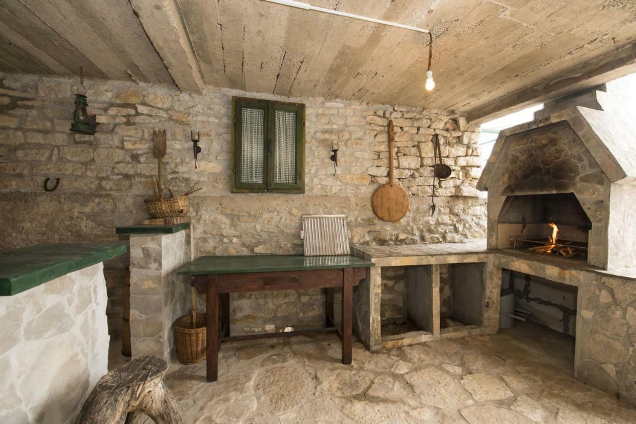 Villa Cetina Milasi Exteriör bild