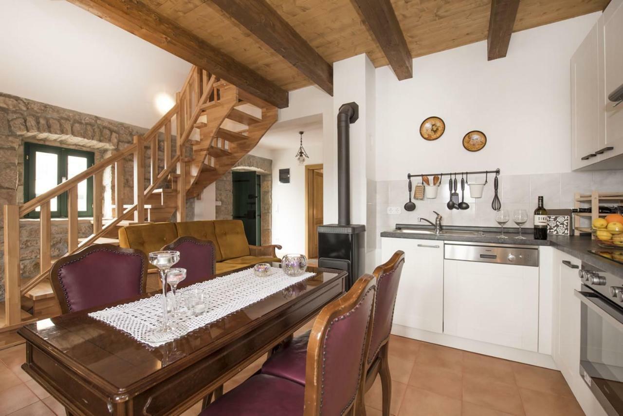 Villa Cetina Milasi Exteriör bild